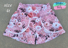 Load image into Gallery viewer, Size 4t Portlander Shorts Floral