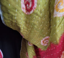 Load image into Gallery viewer, ONE Size Kantha Upcycle Top Post Malone