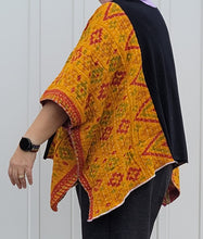 Load image into Gallery viewer, ONE Size Kantha Upcycle Top Post Malone