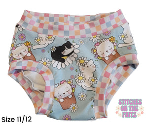 Size 11/12 Undies Cats