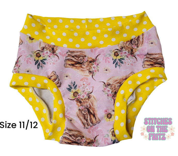 Size 11/12 Undies Floral Highland
