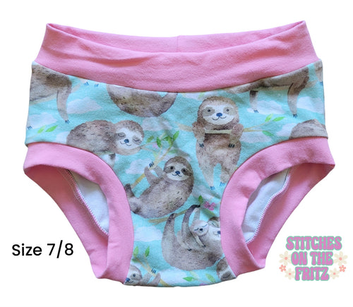 Size 7/8 Undies Sloths