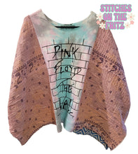 Load image into Gallery viewer, ONE Size Kantha Upcycle Top Pink Floyd