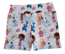 Load image into Gallery viewer, Size 4T Wilma Basic Shorts Doc