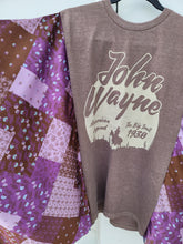 Load image into Gallery viewer, ONE Size Upcycled Top John Wayne